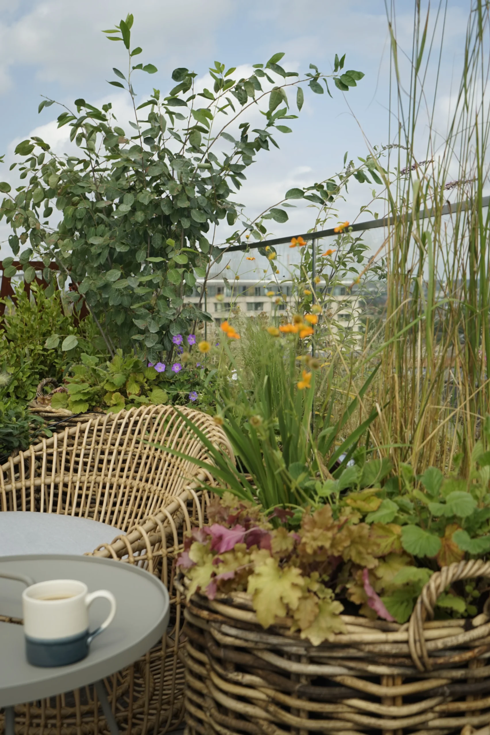 Balcony garden seating